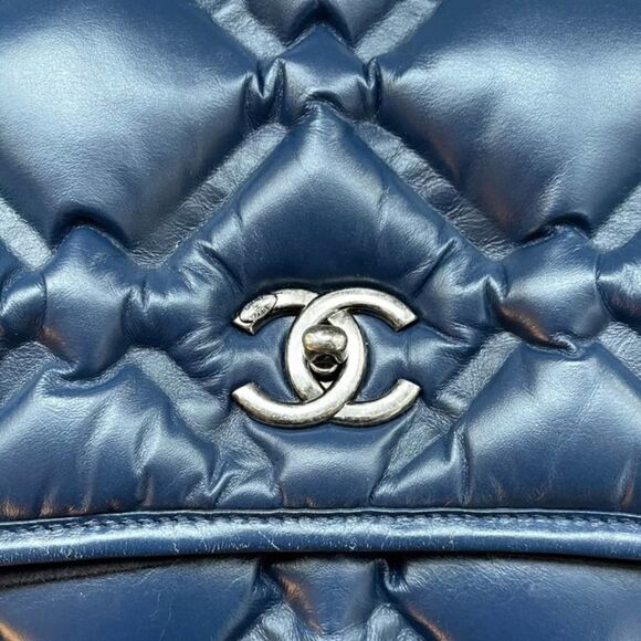 Chanel Chesterfield Large Quilted Lambskin Handbag Blue - Picture 8 of 14